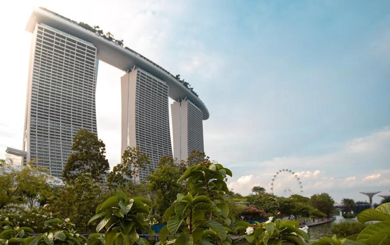 Top 10 Must-Visit Attractions in Singapore for 2024