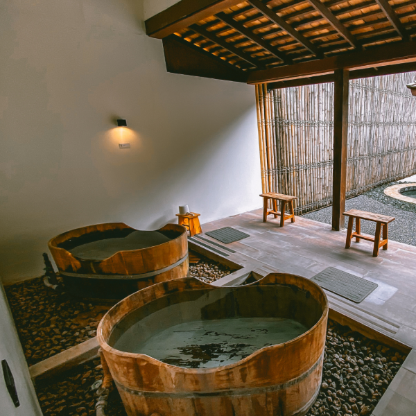Understand onsen etiquette with this fun and informative guide.