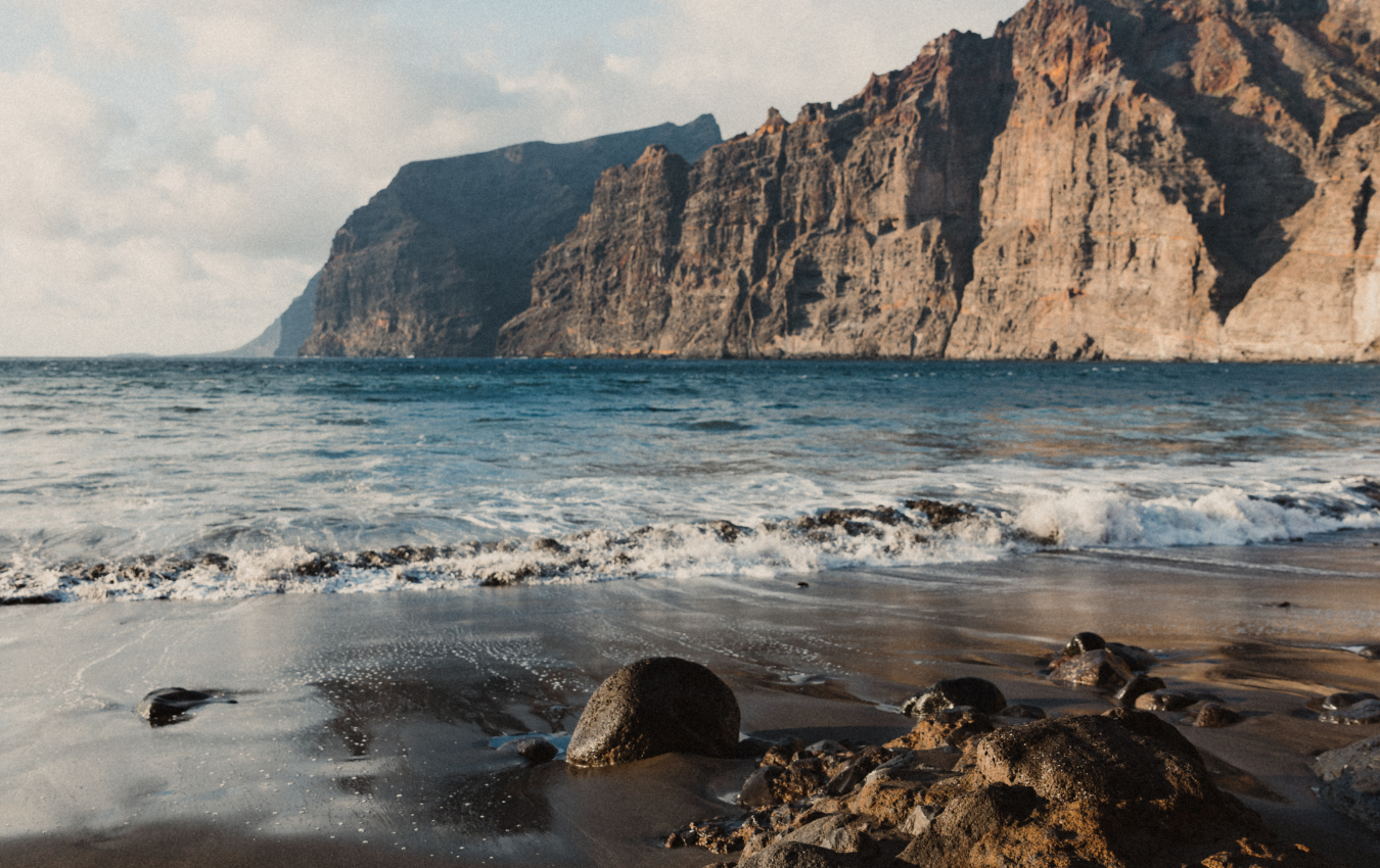 Los Gigantes Cliffs: Towering cliffs rising above the ocean, one of Tenerife's most iconic landscapes.