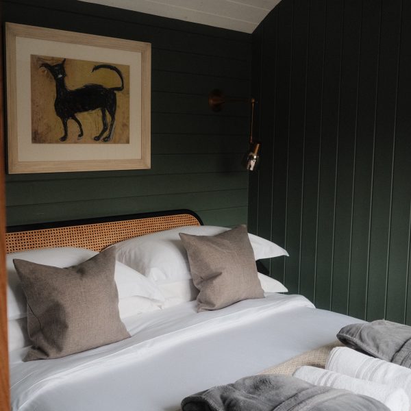 Lake Hut Primrose at Tewinbury Farm Stay